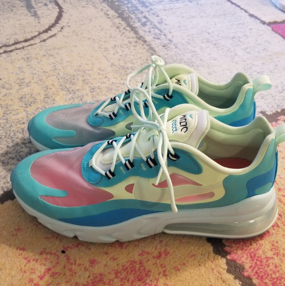 Nike Air Max 270 "Frosted Spruce"